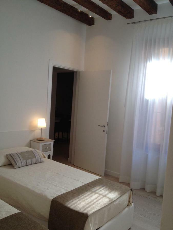 San Marco White Apartment Венеция Екстериор снимка